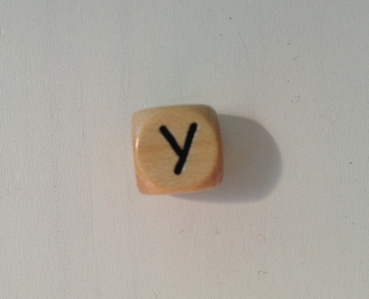 1 Buchstabenwürfel 10mm geprägt Comic "Y"