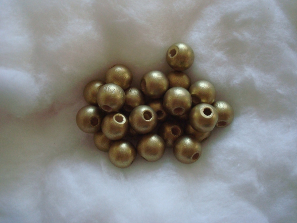 30 Holzperlen 12mm, gold