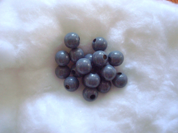 50 Holzperlen 10mm, grau